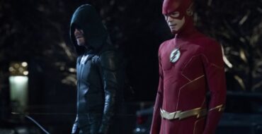 Stephen Amell and Grant Gustin as the Green Arrow and The Flash