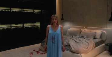 Emma Roberts in American Horror Story's Delicate.